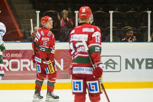 Modos Filip Svenningsson jublar
