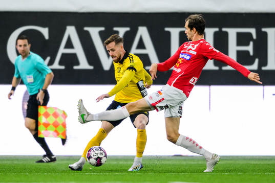 Elfsborgs Rasmus Alm och Degerfors Sebastian Ohlsson