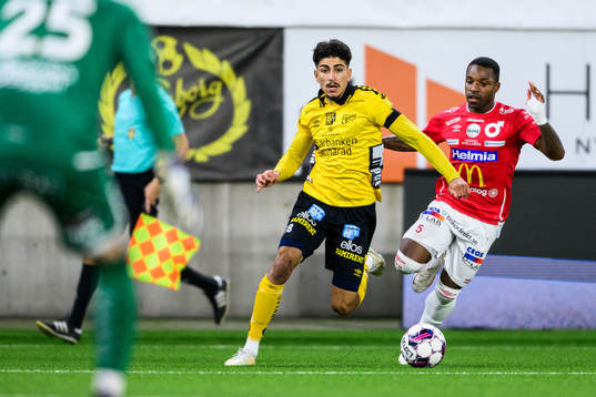 Elfsborgs Ahmed Qasem och Degerfors Joseph - Claude Agyeman