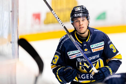 HV71s Måns Lindbäck