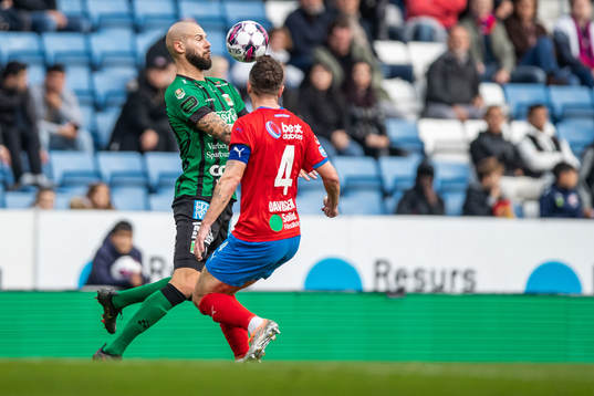 Varbergs Robin Simovic och Helsingborgs Viljormur Davidsen