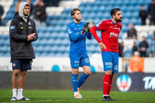 Helsingborgs Wilhelm Loeper, målvakt Kalle Joelsson och