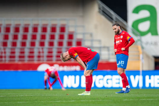 Helsingborgs Philip Rejnhold och Ali Suljic deppar