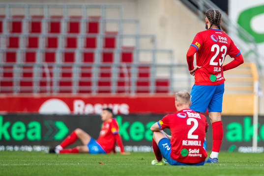 Helsingborgs Philip Rejnhold och Ali Suljic deppar