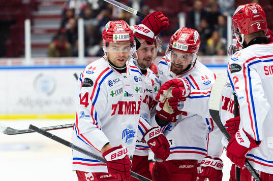 Timrås Emil Pettersson , Jonathan Dahlén och Anton Lander
