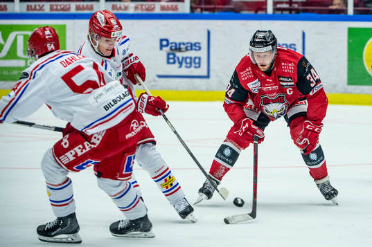 Timrås Jakob Stenqvist mot Malmö Redhawks Carl Söderberg