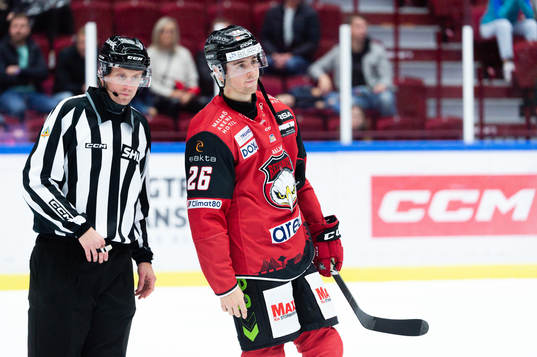 Malmö Redhawks Thomas Schemitsch lämnar isen