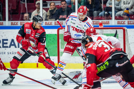 Timrås Robin Alvarez mot Malmö Redhawks Oliver Lauridsen