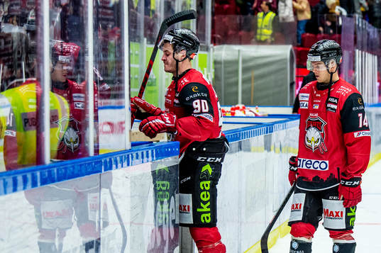 Malmö Redhawks Lance Bouma och Carl-Johan Lerby deppar