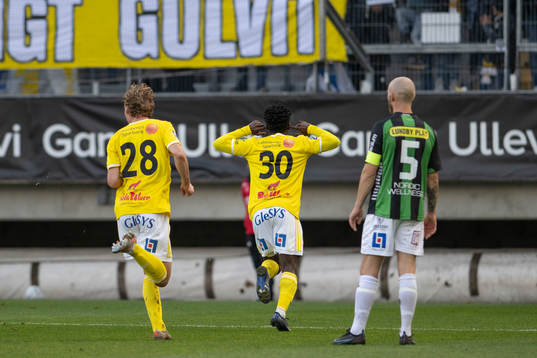 Falkenbergs Godwin Aguda jublar