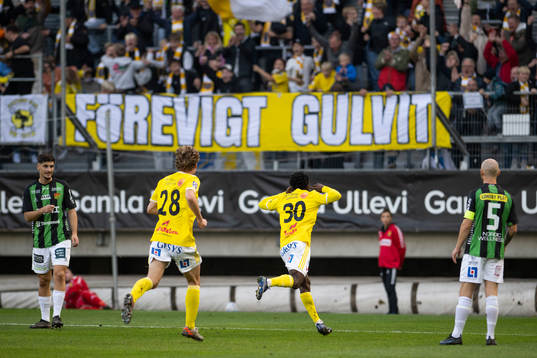 Falkenbergs Godwin Aguda jublar