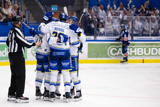 Leksands spelare jublar