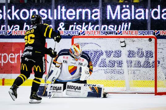 Västerås Alexander Lundsjö gör mål på Djurgårdens