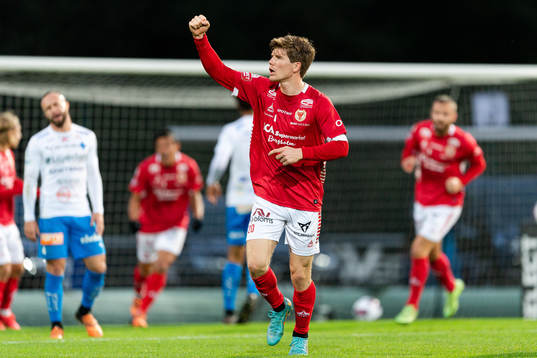 Kalmars Oliver Berg jublar