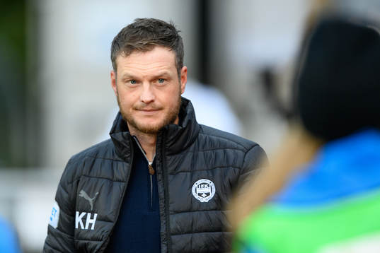 Värnamos tränare Kim Hellberg före fotbollsmatchen i