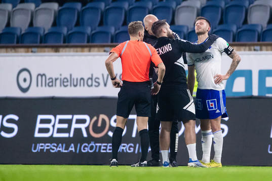 IFK Norrköpings Arnor Traustason har ont
