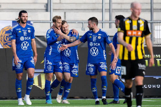 GIF Sundsvalls Pontus Engblom jublar