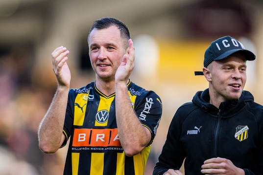 Häckens Even Hovland jublar