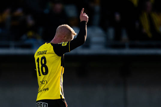 Häckens Mikkel Rygaard Jensen jublar