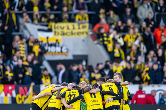 Häckens spelare samlas