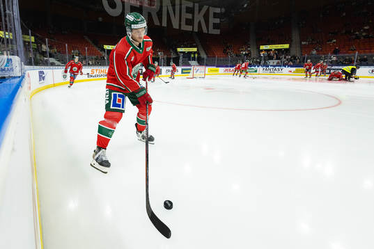 Frölundas Christian Folin innan ishockeymatchen i SHL