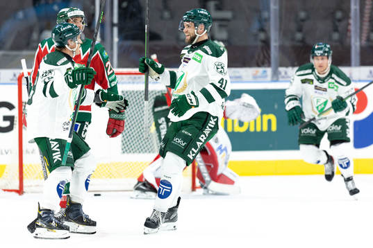 Färjestads Henrik Björklund jublar
