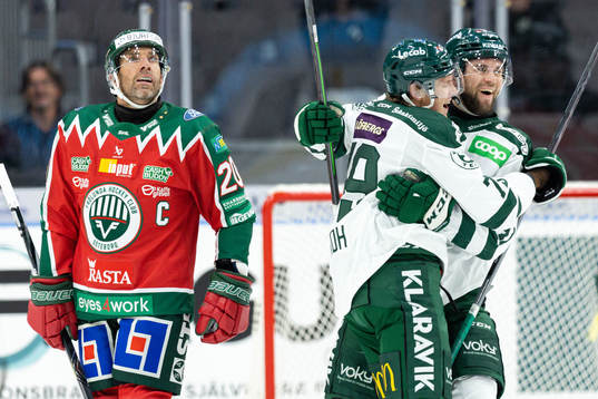Frölundas Joel Lundqvist deppar samtidigt som Färjestads