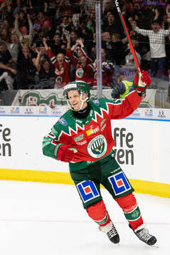Frölundas Max Friberg jublar