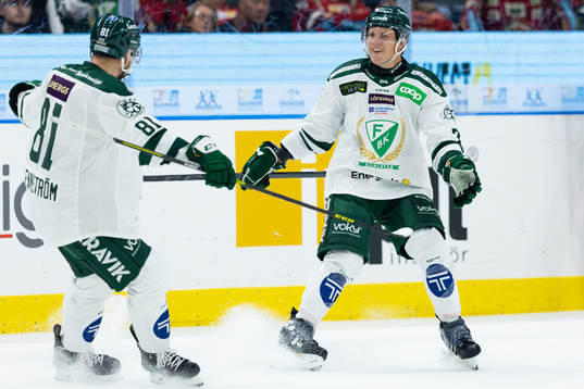 Färjestads Patrik Lundh jublar