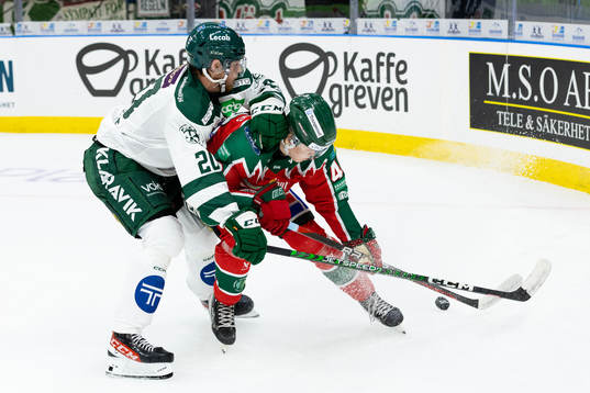 Färjestads Marcus Westfält och Frölundas Liam Dower