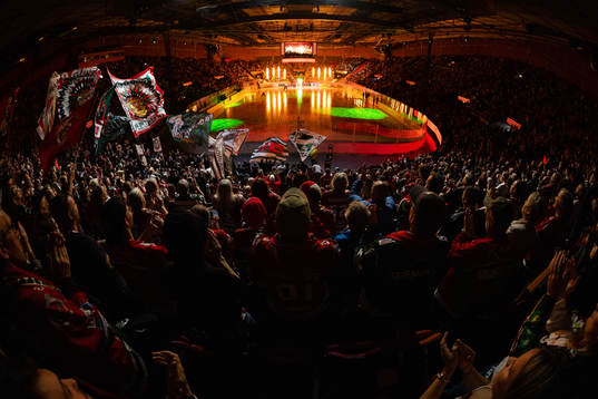 Frölundas intro innan ishockeymatchen i SHL mellan