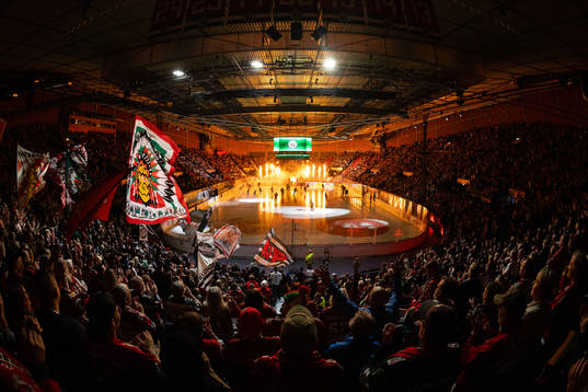 Frölundas intro innan ishockeymatchen i SHL mellan