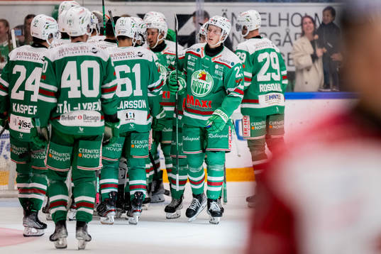 Rögles Oliver Tärnström jublar