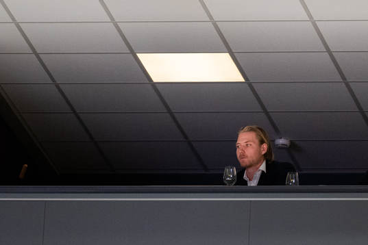 Rögles nyförvärv Linus Sandin på läktaren