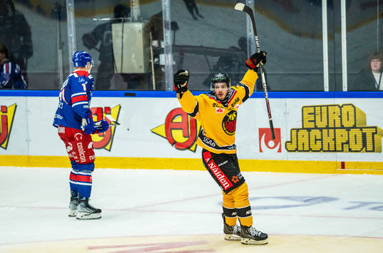 Luleås Isac Brännström jublar