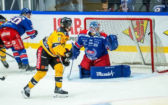 Luleås Isac Brännström gör 0-2 bakom Oskarshamns