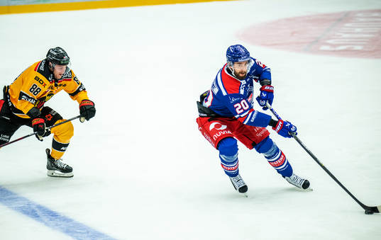 Luleås Joonas Rask och Oskarshamns Hynek Zohorna