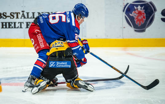 Oskarshamns Lukas Pilö och Luleås Joonas Rask