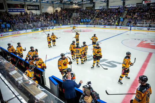 Luleås spelare lämnar isen tills de får ordning på