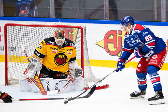 Luleås målvakt Joel Lassinantti och Oskarshamns Patrik
