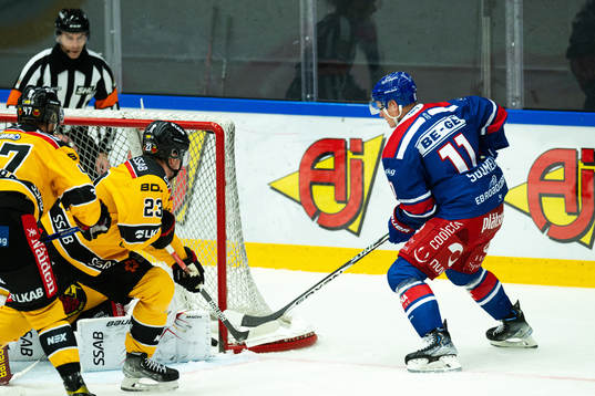 Oskarshamns Antti Suomela gör 1-3