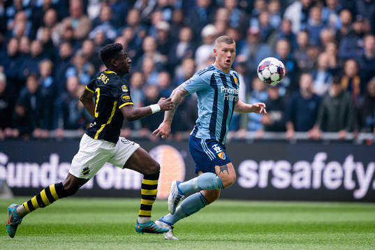 AIKs Josafat Mendes och Djurgårdens Victor Edvardsen