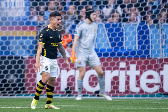 AIKs Nicolas Stefanelli reagerar på domslut