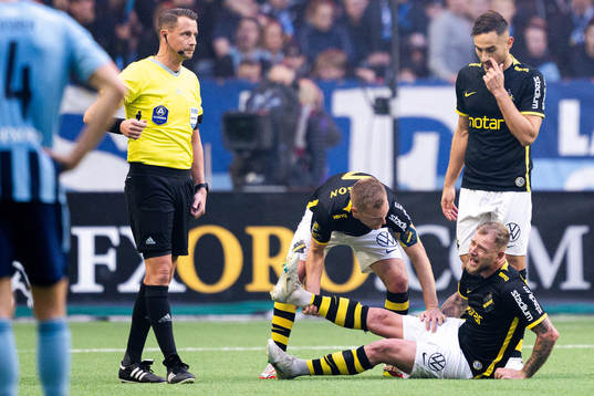 AIKs John Guidetti har ont