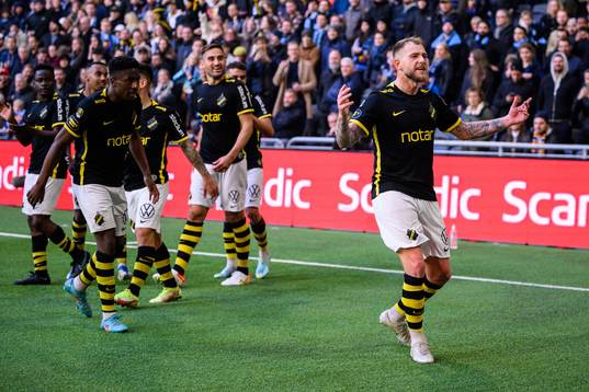 AIKs John Guidetti jublar