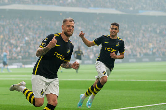 AIKs John Guidetti jublar