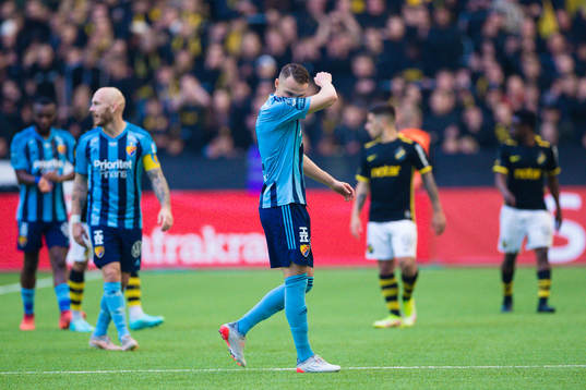 Djurgårdens Piotr Johansson deppar
