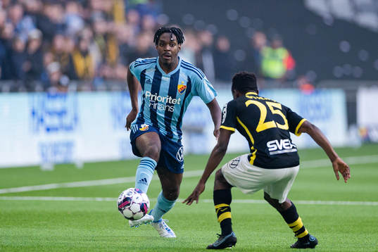 Djurgårdens Joel Asoro och AIKs Erick Otieno Ouma