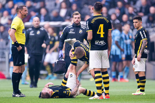 AIKs John Guidetti har ont