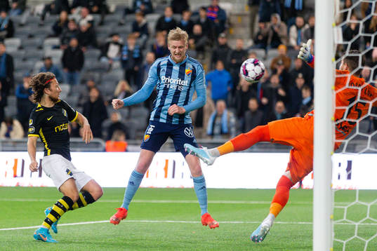 Djurgårdens Kalle Holmberg gör 1-2